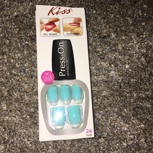 Kiss Makeup - KISS NAILS 2 PK Kiss Makeup - KISS NAILS 2 PK